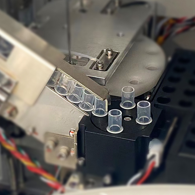 Système d'immunoessai automatique par chimiluminescence